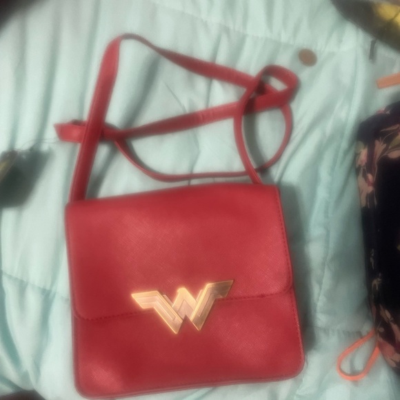 DC Comics Handbags - DC Comics Wonder Woman Red Crossbody Bag | Gold Logo Messenger Purse